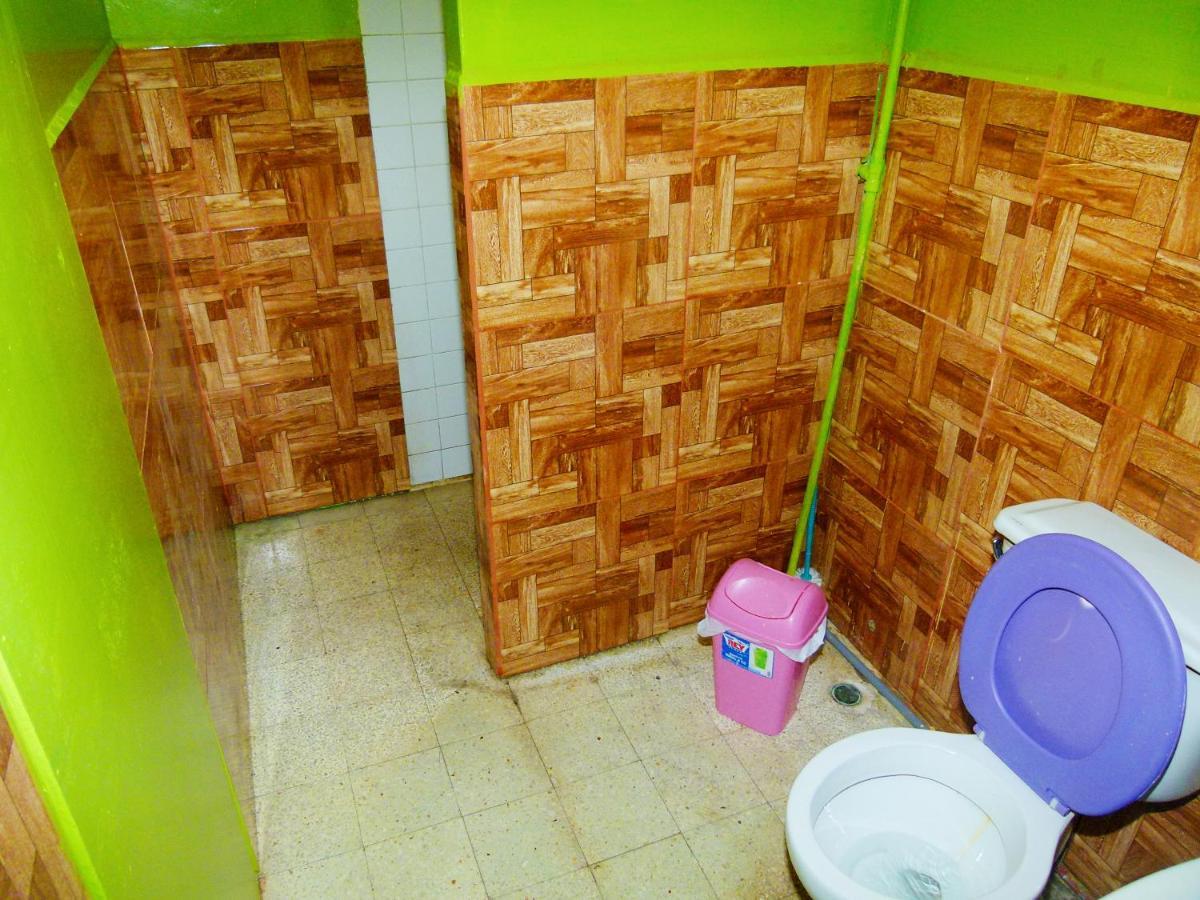A&T Amazon Backpacker'S Bed & Breakfast Iquitos Exterior foto