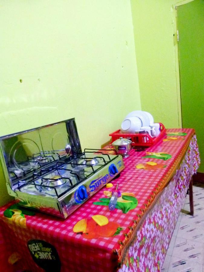 A&T Amazon Backpacker'S Bed & Breakfast Iquitos Exterior foto