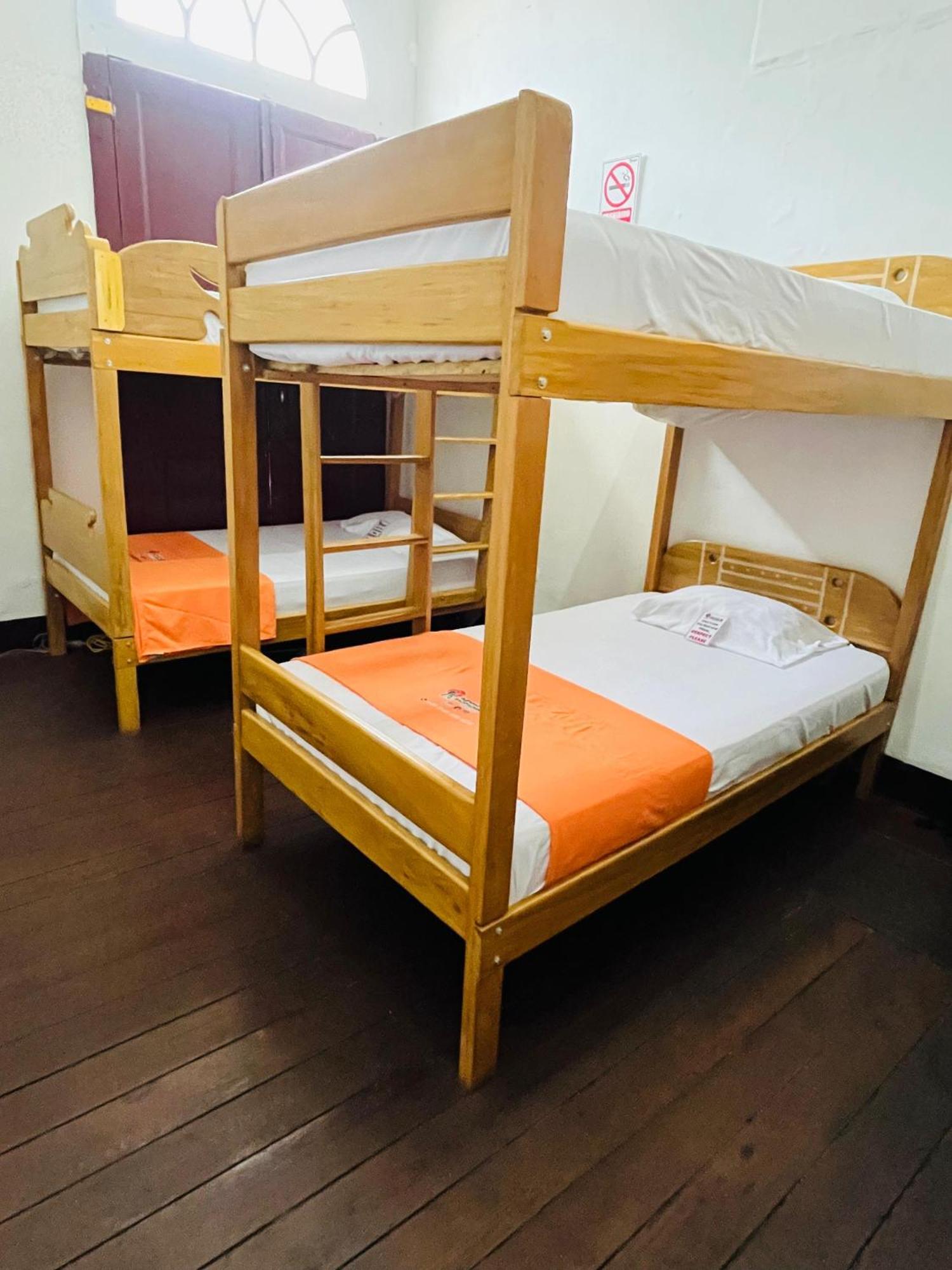 A&T Amazon Backpacker'S Bed & Breakfast Iquitos Exterior foto